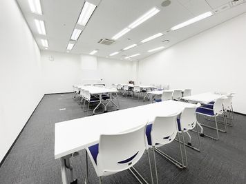 会議・商談・小規模研修に最適|設備充実の都心会議室。スタッフ常駐で安心。 - ビジョンセンター品川アネックス