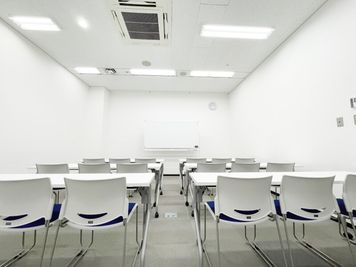 会議・商談・小規模研修に最適|設備充実の都心会議室。スタッフ常駐で安心。 - ビジョンセンター品川アネックス