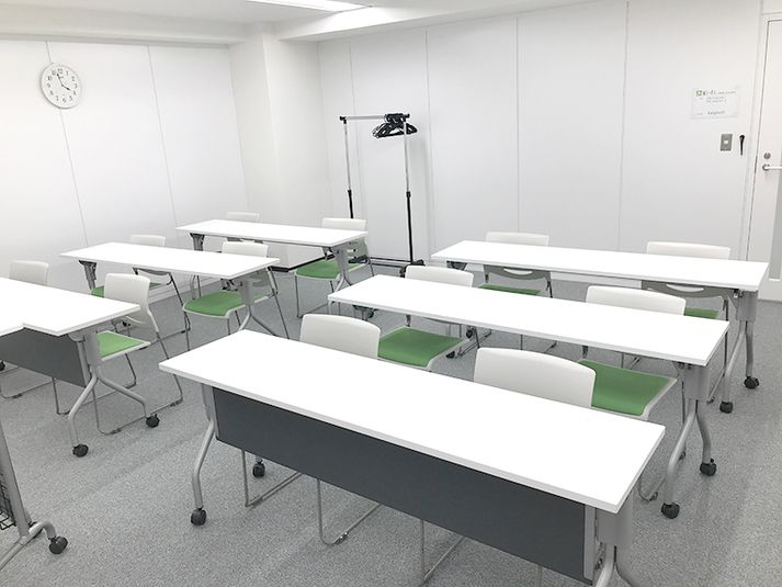 ビジョンセンター西新宿 2F 206室の室内の写真