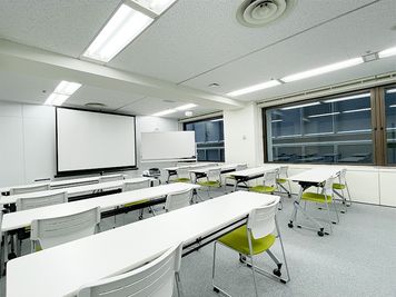 会議・商談・小規模研修に最適|設備充実の都心会議室。スタッフ常駐で安心。 - ビジョンセンター西新宿