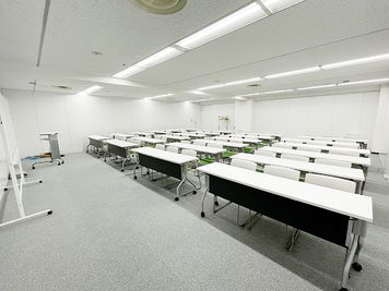 研修・セミナー・社内会議に最適|設備充実の都心会議室。スタッフ常駐で安心。 - ビジョンセンター西新宿