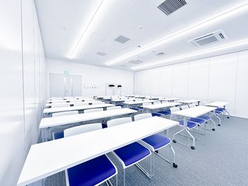 会議・商談・小規模研修に最適|設備充実の都心会議室。スタッフ常駐で安心。 - ビジョンセンター東京虎ノ門