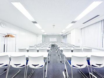会議・商談・小規模研修に最適|設備充実の都心会議室。スタッフ常駐で安心。 - ビジョンセンター浜松町
