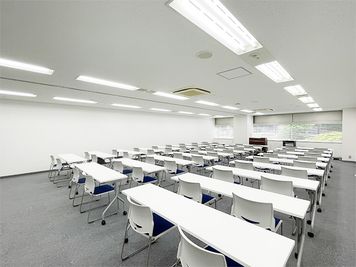 研修・セミナー・社内会議に最適|設備充実の都心会議室。スタッフ常駐で安心。 - ビジョンセンター品川