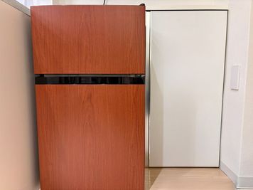 90Lの冷蔵＆冷凍庫🧊 - 【広スペ】武蔵小杉 武蔵小杉の広いレンタルスペースの設備の写真