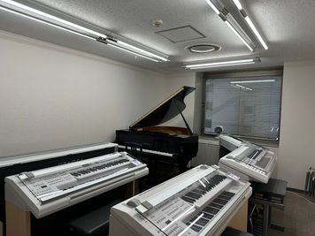ヤマハミュージック直営教室ピアノ・エレクトーンの練習ができるお部屋です - 旭川ミュージックセンター