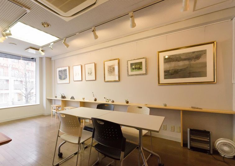 ギャラリー兼多目的スペース - レンタルアートゾーンKomore-bi