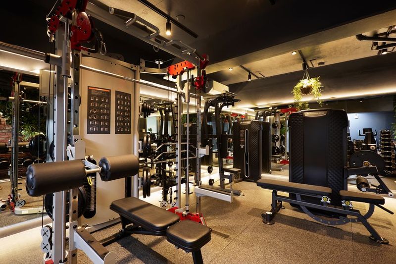 FITNESS BOX ZERO（フィットネスボックス ゼロ）の室内の写真