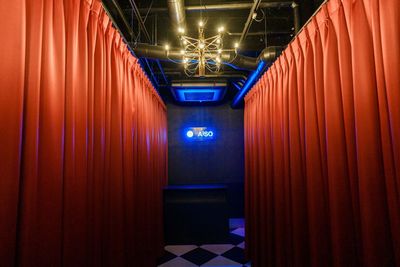 AiSOTOPE LOUNGE レンタルスペースの室内の写真