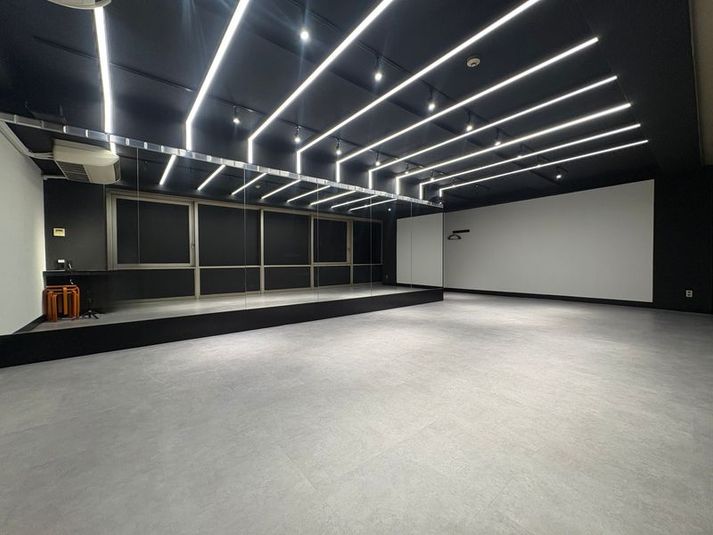 BUZZ宇都宮1st|宇都宮エリア屈指のLED空間✨ - BUZZ宇都宮レンタルスタジオ