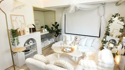 元町駅1分🚶‍♀️バニラ三宮元町 神戸市の高校・大学約７０校寄せ書きノート設置🏫✨バニラ三宮元町の室内の写真