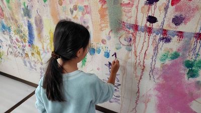 ハロウィンイベントの様子。壁に絵を書きのびのびと - ウェルカムベビー　レンタルスペース【ラピケアハウス】 ウェルカムベビーレンタルスペース【ラピケアハウス】のその他の写真