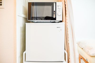 冷蔵庫・電子レンジ - レンタルサロンMint 【４０３】(旧 Rocca) 名古屋 レンタルサロン│金山駅２分✨完全個室✨地域最安値！の室内の写真