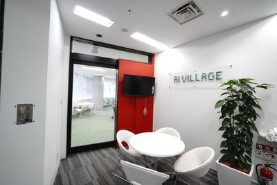 【AI VILLAGE SHIBUYA】 AI VILLAGE SHIBUYA 1名半個室C8の入口の写真
