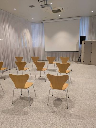 大きなスクリーンのあるRoomH - 幕張ベイパーク　クロスポート　CROSS PORT