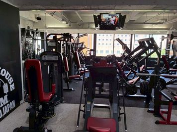 ジムスペース - POWERHOUSE GYM SAPPORO,JAPAN 【西11丁目駅徒歩5分】器具充実本格トレーニングジムの室内の写真