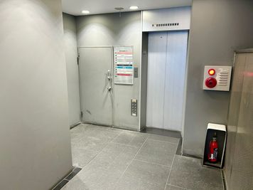 TIME SHARING 渋谷 藤和宮益坂ビル 7Fの入口の写真
