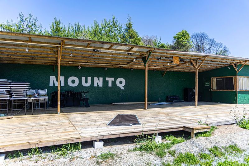 MOUNT Q~マウントキュー~ MOUNTQフリーサイトステージの室内の写真