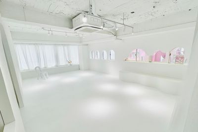 YUKOPARIS studiosの室内の写真