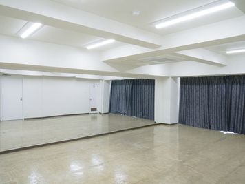 New Authentic 丸々１フロア　合計1 0 0 m 2  の室内の写真