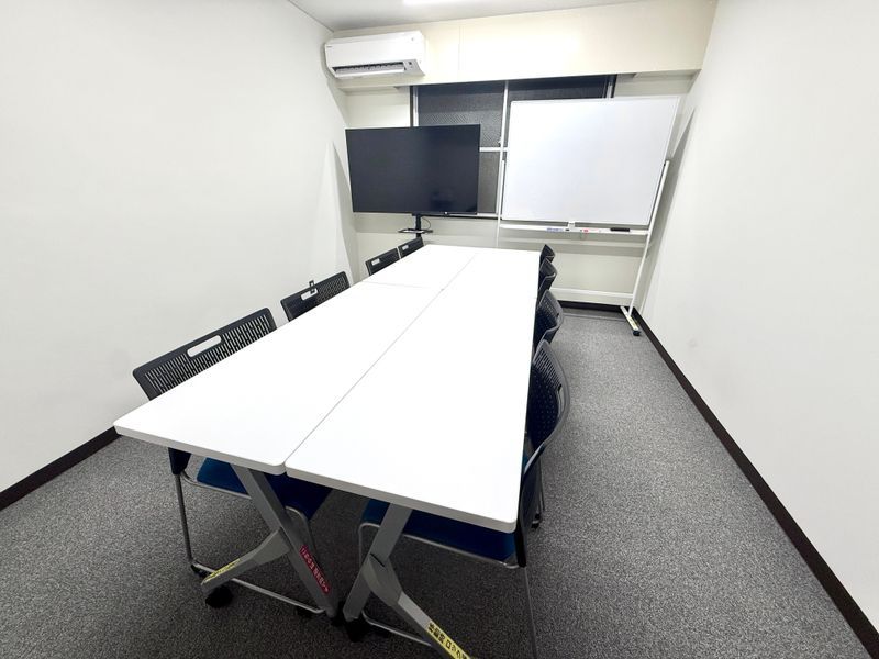 心斎橋の撤退レンタルスペース（パーティルーム）の家具備品一式 