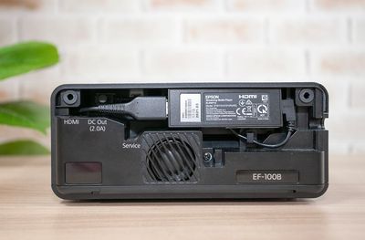 プロジェクターHDMI - レンタルスペース RMサテライト中野の設備の写真