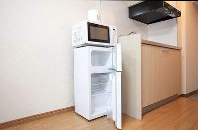 冷蔵庫　電子レンジ　ポット - レンタルスペース RMサテライト中野の設備の写真