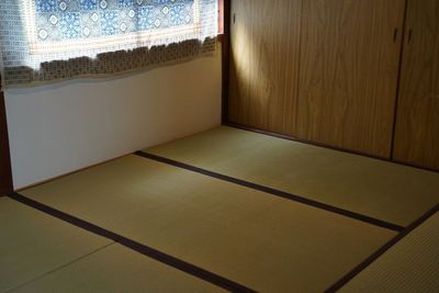 国産の高級畳を新調しました - S/O（Stop Over）A room of BREMENS 平屋古民家の一棟貸スペースの室内の写真
