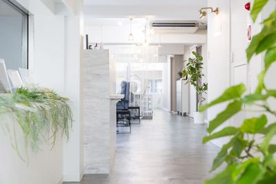 エレベーターを降りると、そこは貴方のサロン。 - レンタルサロンB＋TREE B＋TREE三軒茶屋店☆エステの入口の写真