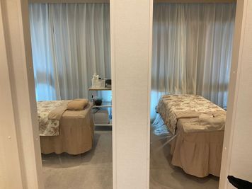 レンタルエステサロン(女性専用) ハイパーナイフ、毛穴吸引、EMS完備のプライベートエステサロンの室内の写真
