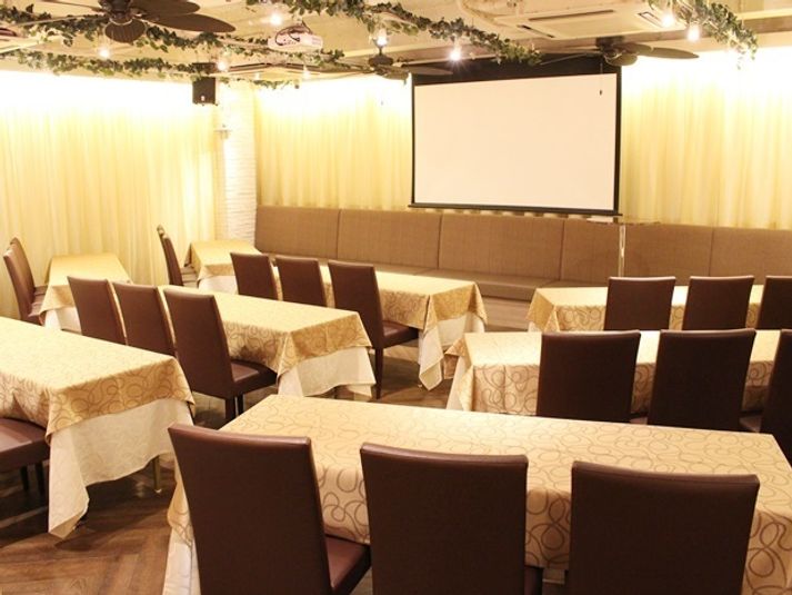 第1会議室（1〜28名）【室料30%オフ】  - 名古屋会議室 ELLE HALL Dining 名古屋駅前店
