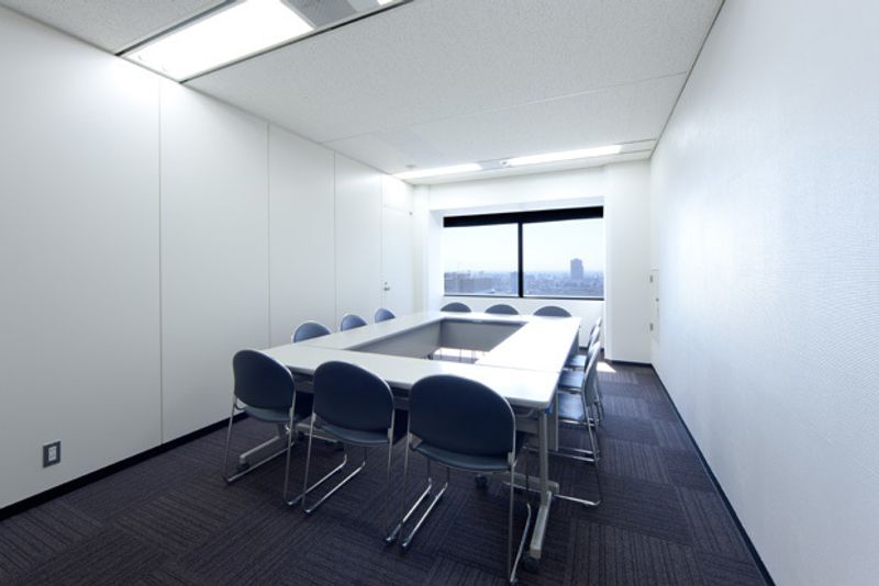 大阪会議室 ツイン21MIDタワー会議室 7会議室（20階）の室内の写真