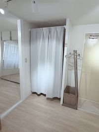 更衣室 - Pilates Studio Lui 外苑前店 【基本プラン】キャフォーマー・チェア・バレル完備の設備の写真