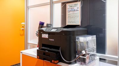 プリンター（A4のみ）も無料でお使い頂けます。用紙はご自身でご用意ください。 - 西新宿ライズオフィス１st 西新宿ライズオフィス１st　一人用個室【TS-R1】の設備の写真