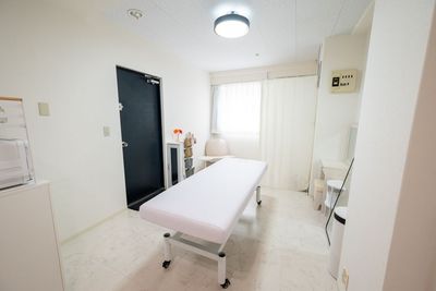 部屋全体 - レンタルサロンtreat立川５Ｆ店の室内の写真