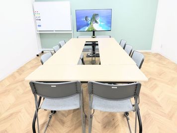 島型 配置例（10人着席可能） - HARS RENTAL SPACE HARS RENTAL SPACE 【JR尼崎店】の室内の写真