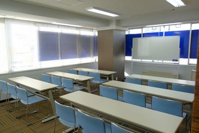 【地域最安値!】会議、研修、セミナーなどに最適! 無料WiFi完備◎ - オフィスパーク 名駅花車デザイン会議室