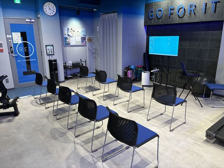 RE1 SPACEジム×会議室のハイブリッド空間/セミナーも可能 - 会議室「RE1 STUDIO」