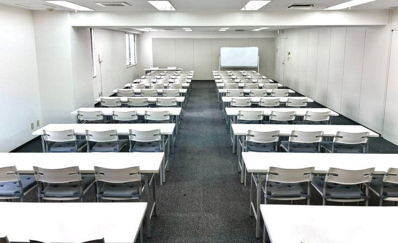 【大阪本町店】3階B会議室 - スタンダード会議室　大阪本町店 3階B会議室の室内の写真