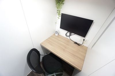 <ワークブース調布駅前No.4>1人用個室🚪光回線Wi-Fi📶電源🔌モニター🖥️テレワーク/オンライン会議/作業 - 【ワークブース調布駅前】