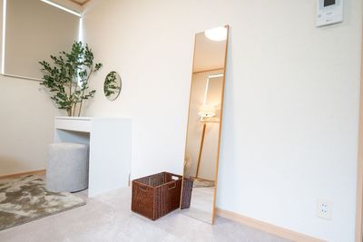 全身鏡 - レンタルサロンSHIFT元住吉ルームAの設備の写真
