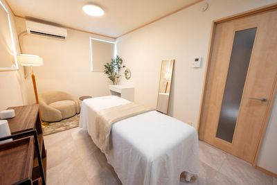 部屋全体 - レンタルサロンSHIFT元住吉ルームAの室内の写真