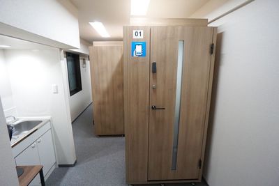 【BIZ DESK 新横浜】 BIZ DESK 新横浜No.3の室内の写真