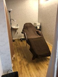 近鉄四日市駅徒歩2分。オシャレなレンタルサロン。各部屋にホットキャビン付。エステルームの他にネイルスペースやコミュニティスペースもあり、美容に力を入れたレンタルサロンです! - D→スタート四日市
