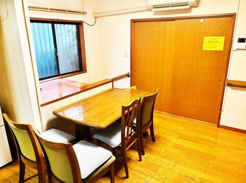 作業や打ち合わせなど作業スペースとしても◎。 - 【茶室ひばり】 茶室ひばり[92]の室内の写真