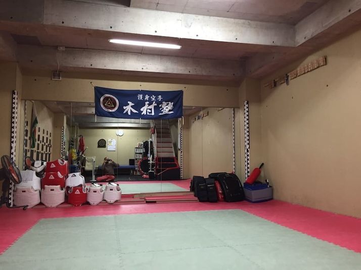 CMBトレーニングセンター レンタル武道場の室内の写真