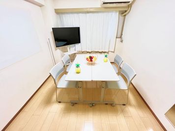 ⭐️駅1分⭐️商談・面接・WEB会議・研修 ⭐️1日7,700円⭐️とっても静か⭐️＜さくらんぼスペース＞ - ＜さくらんぼスペース　御茶ノ水駅＞