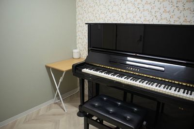 アップライトピアノあり/楽器の練習や合わせ練習にも♪ - エトワ音楽スタジオ(エトワ音楽教室)
