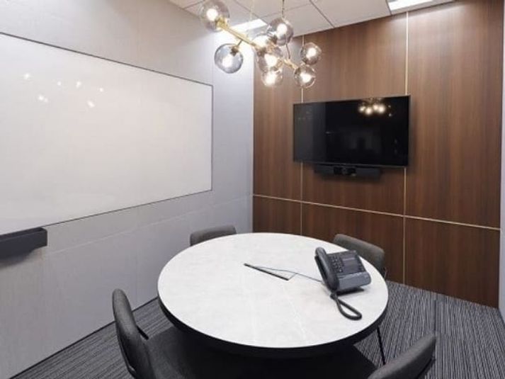 東京会議室　 JustCo Shibuya Hikarie Just Focusの室内の写真