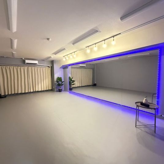 《STUDIO FAV》ダンス・ヨガ・ピラティス - STUDIOFAV★新大阪